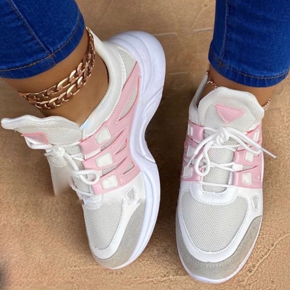 ‼️PRICE IS FIRM‼️ pink women sneakers - Picture 2 of 3